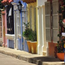 cartagena-de-indias-colombia-llama-travel-jpg