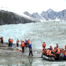 stella-australis-chile-argentina-llama-travel-jpg