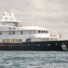 luxury-small-yacht-expeditions-jpg