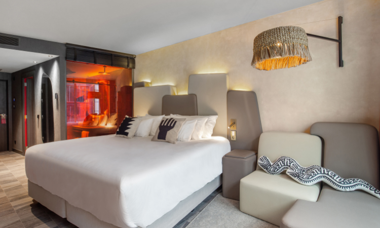 Minor hotels