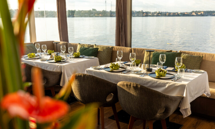 Jungle Experiences Amazon River Cruises